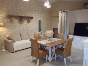 Provence Luberon Bonnieux Location Gite Chez Basile